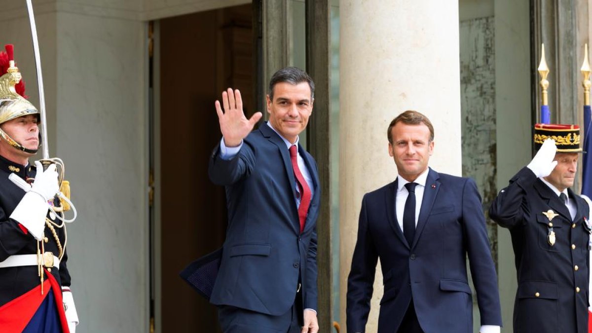 Pedro Sánchez i Emmanuel Macron, ahir a París.