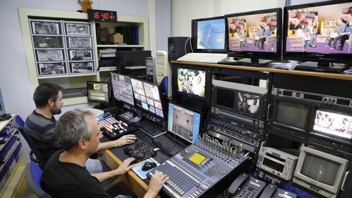 Imatge d’arxiu de la sala de control de Lleida TV.