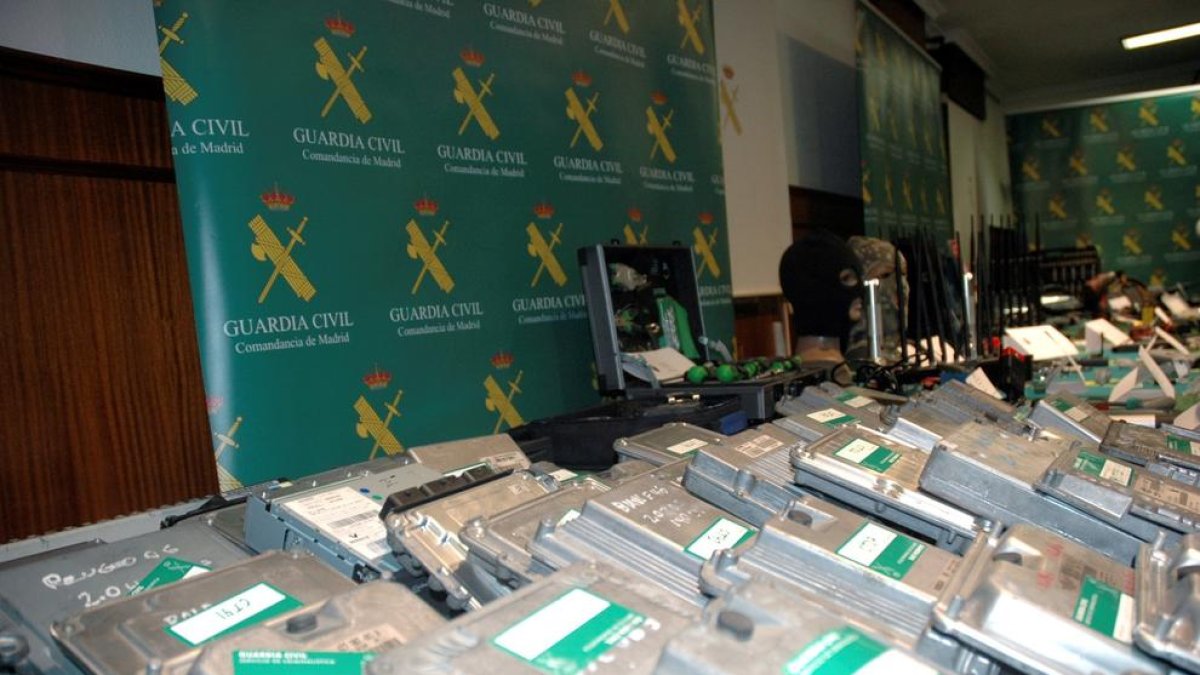 Confisquen a Lleida una nau a una de les bandes més especialitzes en robatori de cotxes