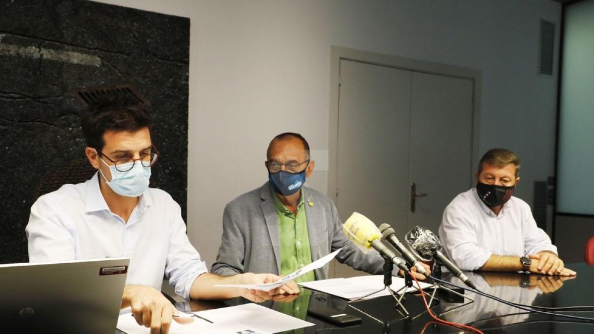 Un momento de la rueda de prensa.