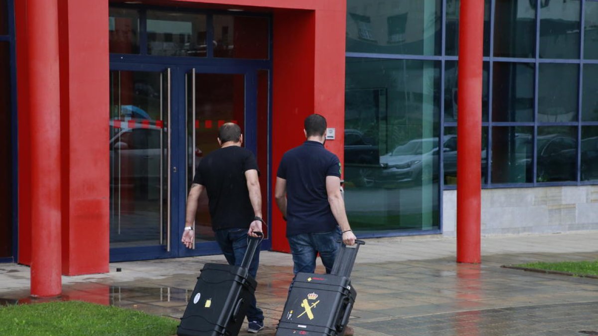 La Guardia Civil registró la comisaría de los Mossos por el 1-O.