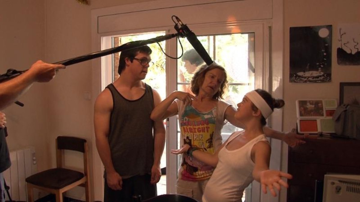 Una escena del documental ‘Down n’hi do’, grabado en un taller de cine.