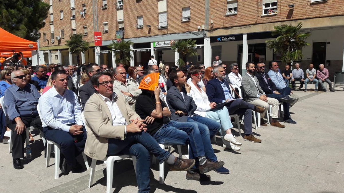 Ciudadanos organizó ayer un acto en la plaza Sant Pere.