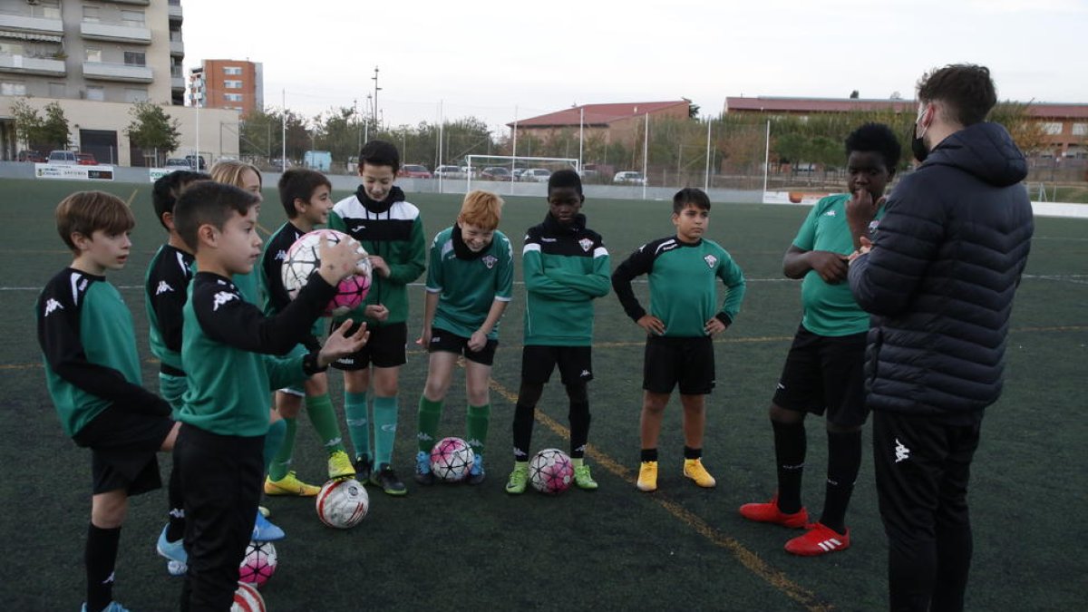 Uno de los equipos de la UE Balàfia, en un entrenamiento.