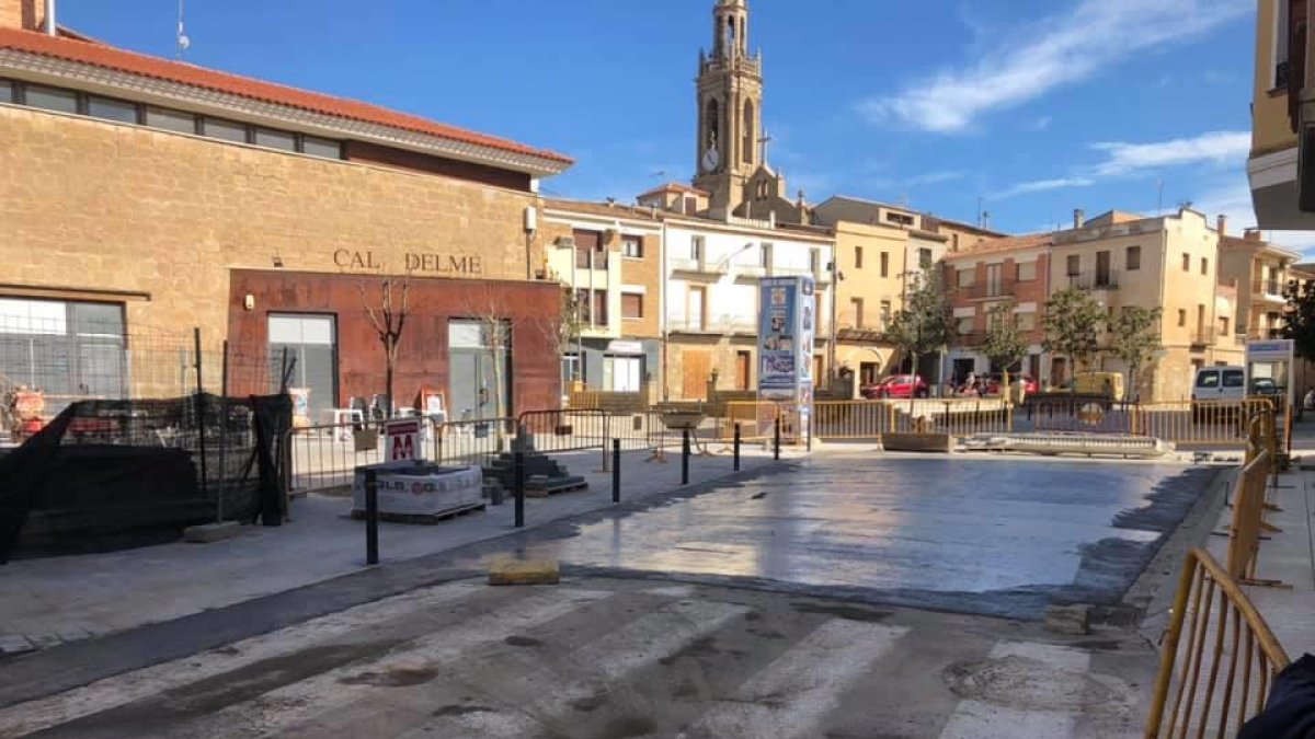La plaça de la Fassina a Montgai.