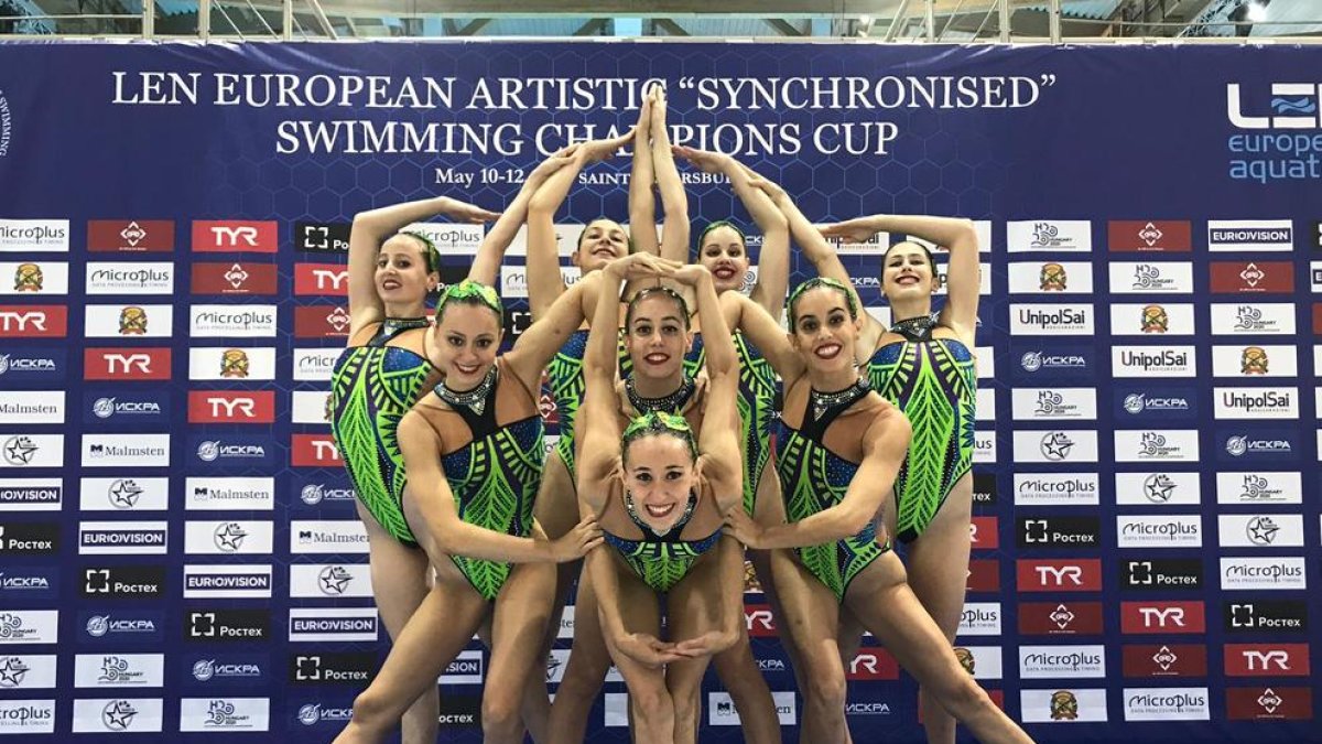 El equipo español de Natación Artística, que ayer se colgó dos medallas en la Copa de Europa.