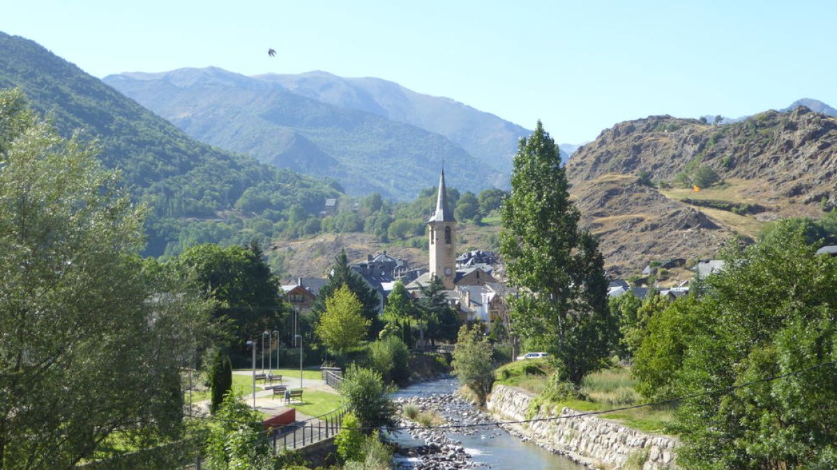 Imatge d’una vista d’Esterri d’Àneu.