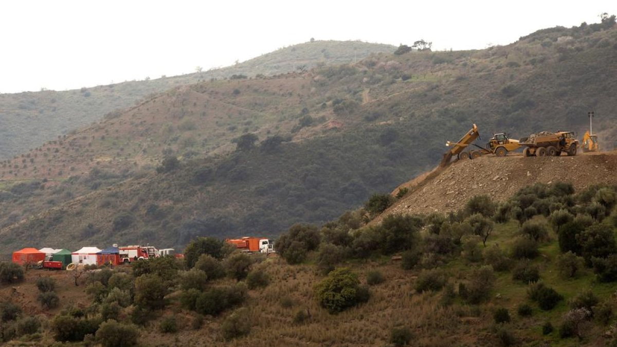 Continuen la recerca del petit Julen a Màlaga amb nova maquinària pesada