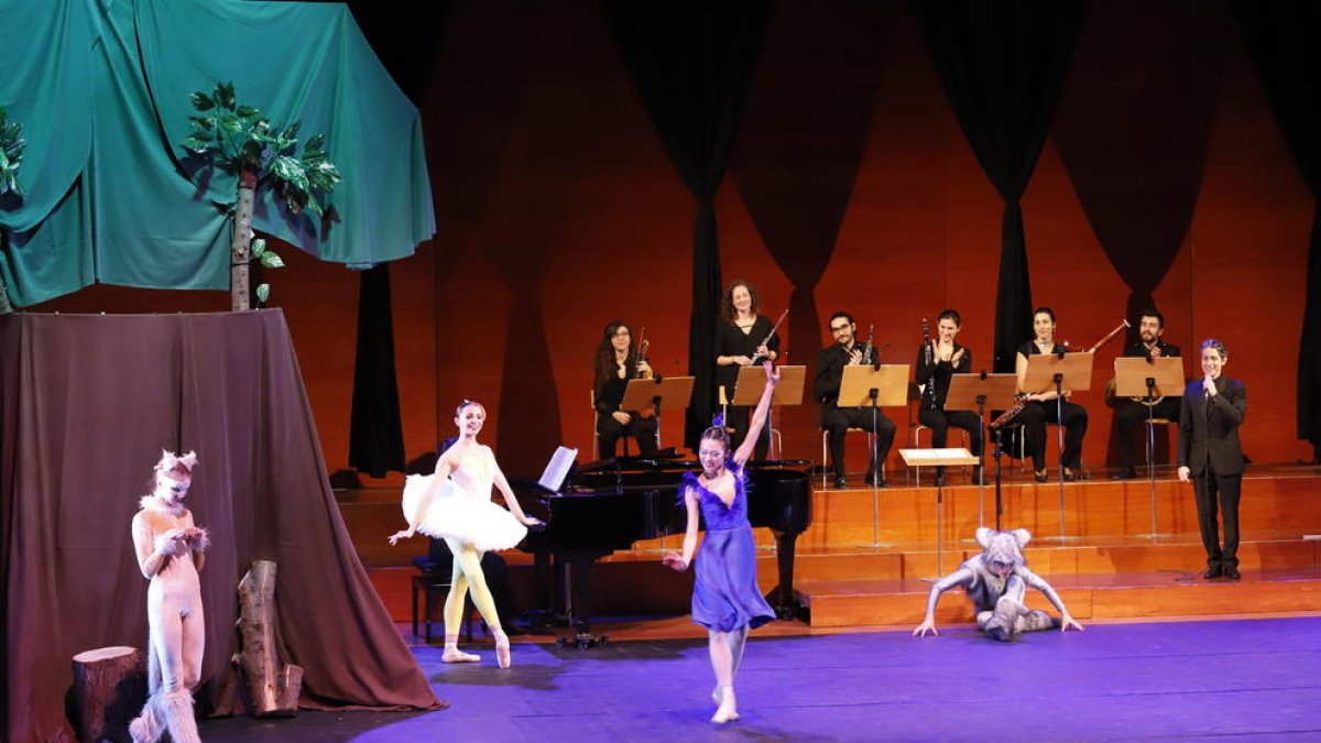 Ballet de Barcelona i LleidArt Ensemble, ahir a l’Auditori.