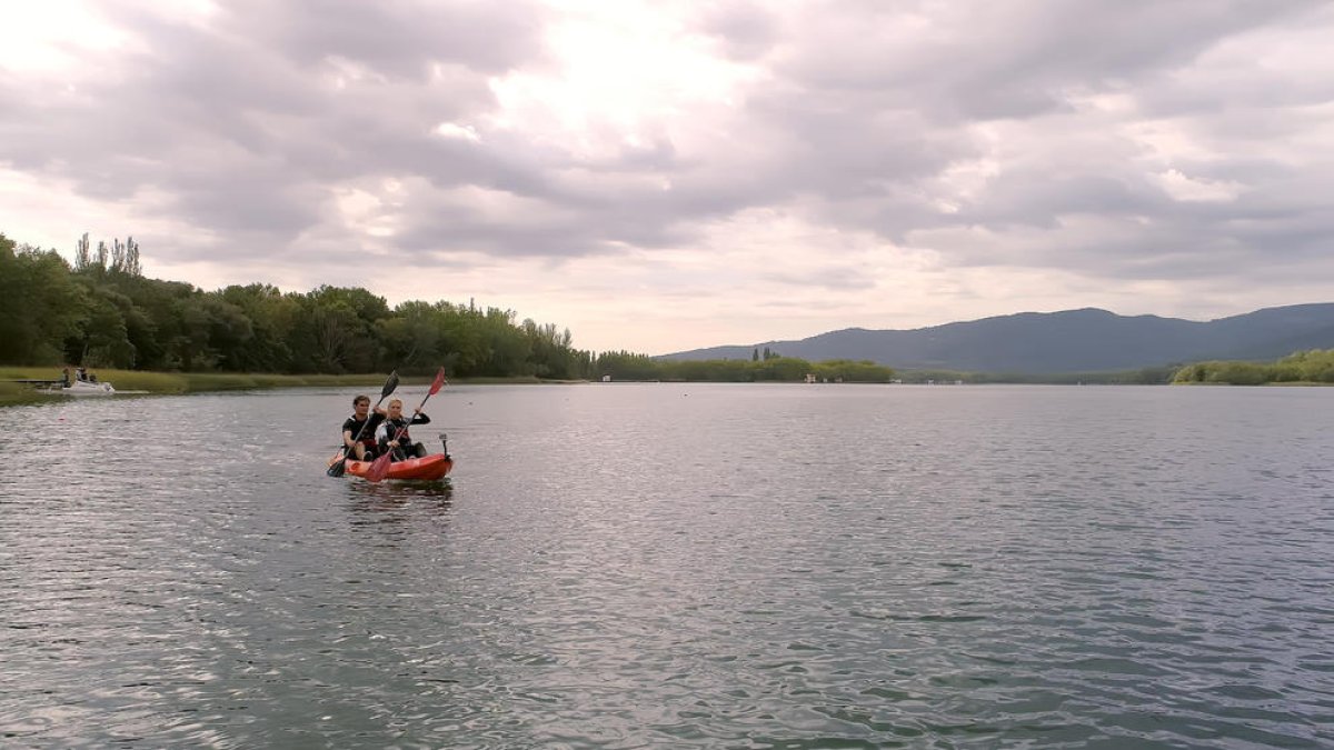 El primer programa está dedicado al piragüismo en Girona, tanto en el interior como en el litoral.