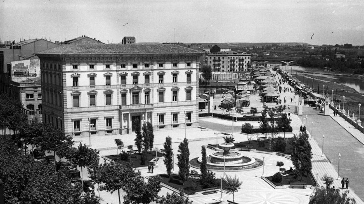 Una de les fotografies de Lleida de Josep Jové.