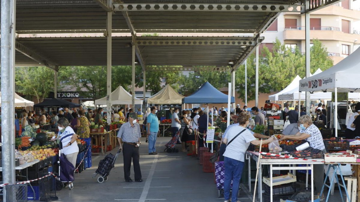 Mercadillo al Barris Nord només amb fruita i verdura