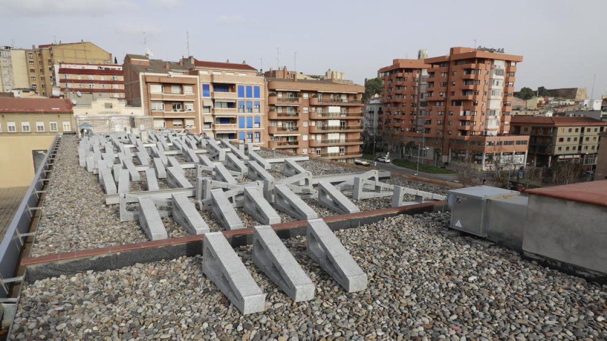 La UdL instala placas fotovoltaicas de autoconsumo en el Rectorado