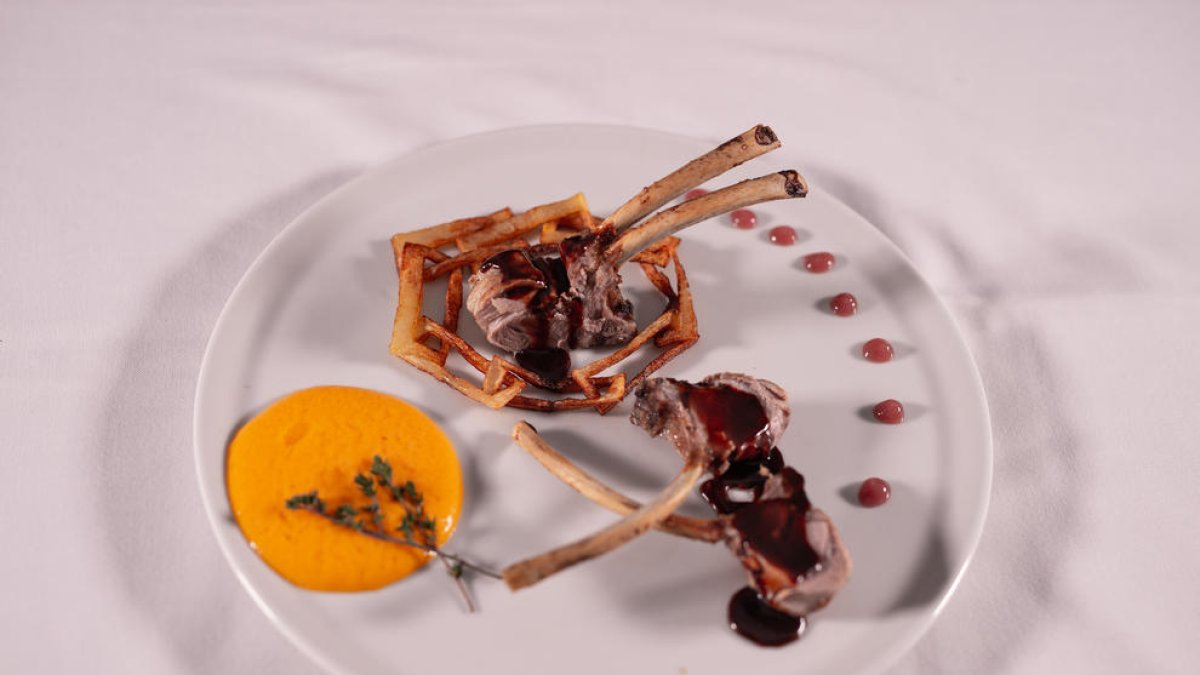 Servei de corona de corder