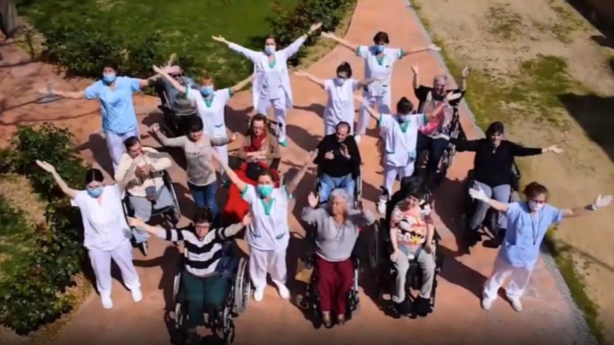 Algunas de las imágenes utilizadas para editar el vídeo, que quiere transmitir optimismo frente a la Covid-19.