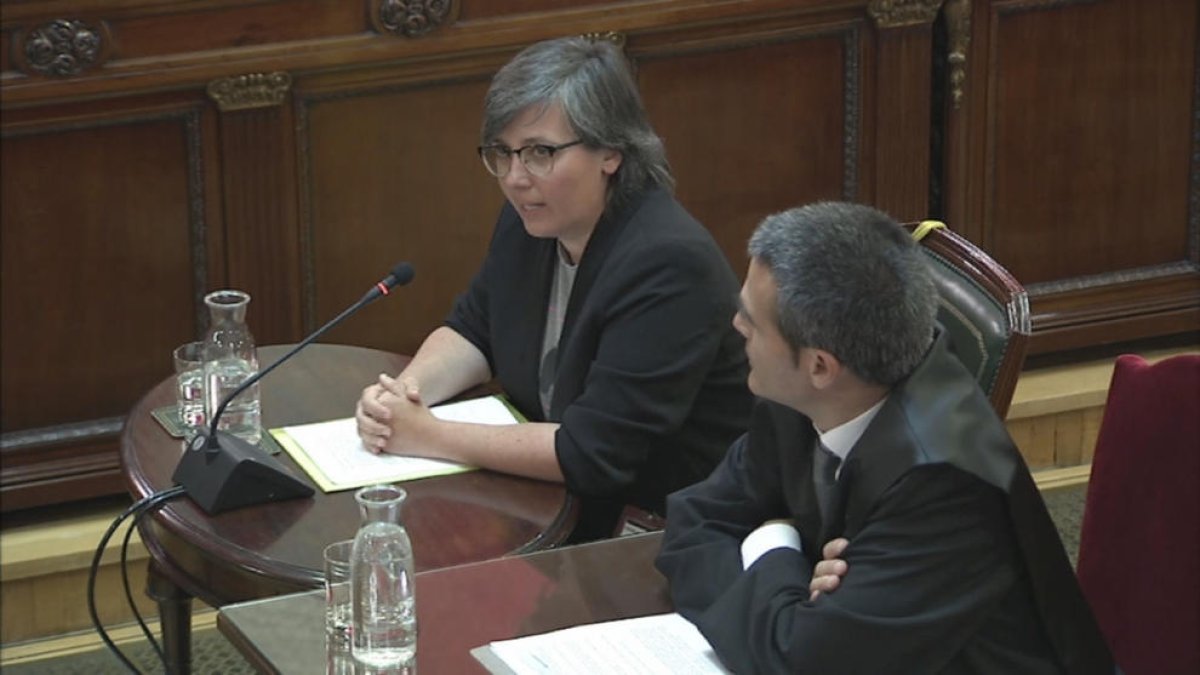 Els lleidatans Mireia Boya i Ricard Font van declarar ahir en la sessió del judici al Suprem.