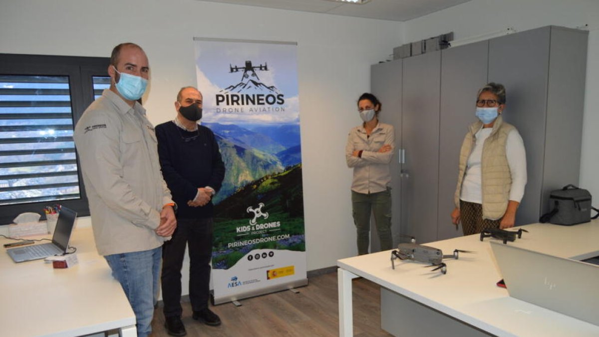 Els responsables de la nova empresa del CEI d’Aran.