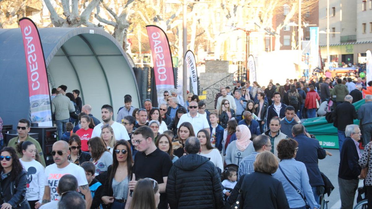 La feria recibió ayer a un gran número de visitantes.