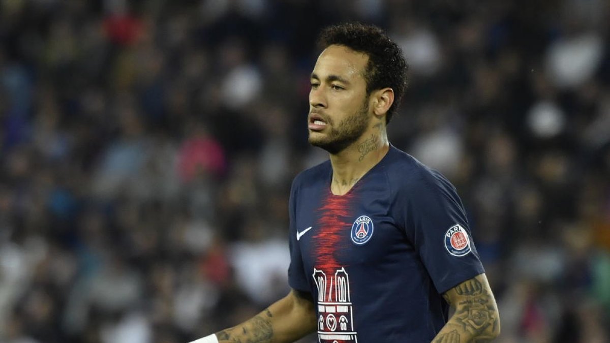 Neymar durant un partit amb el PSG.