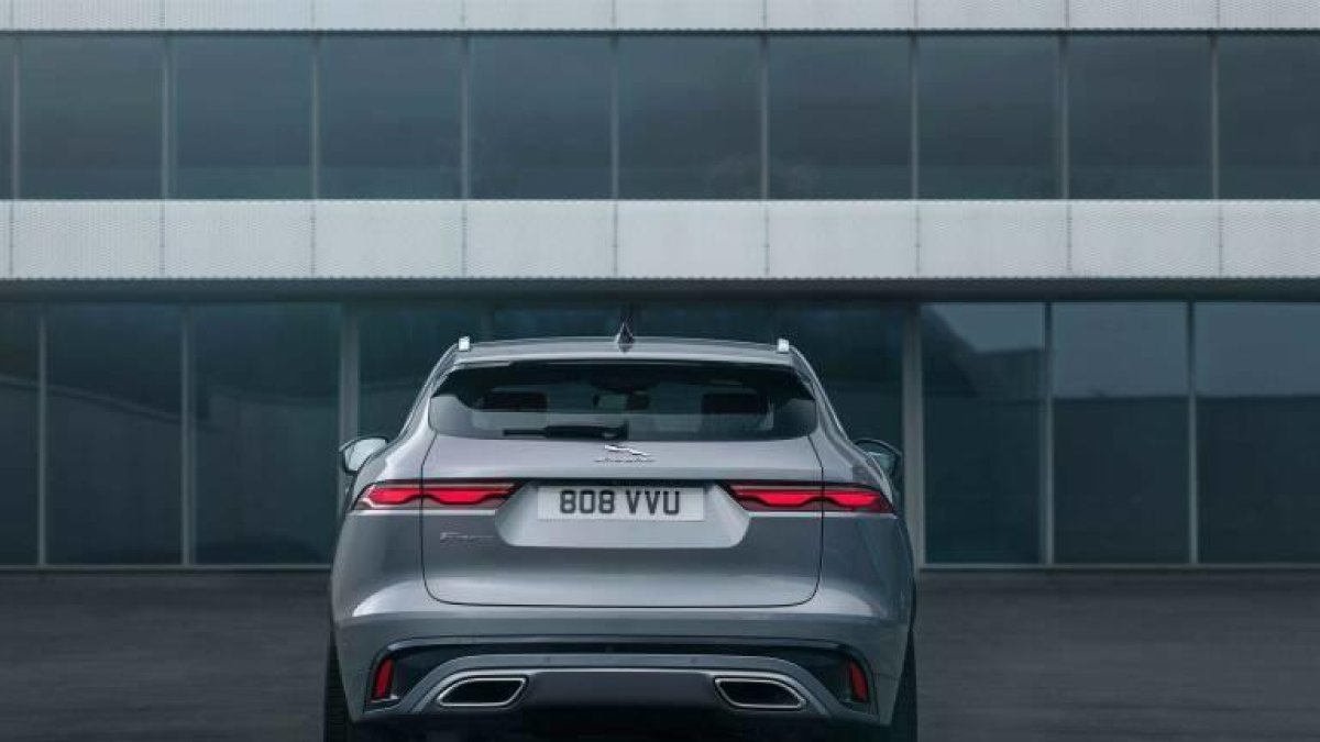 Jaguar actualitza l'F-Pace, que estrena una versió híbrida endollable