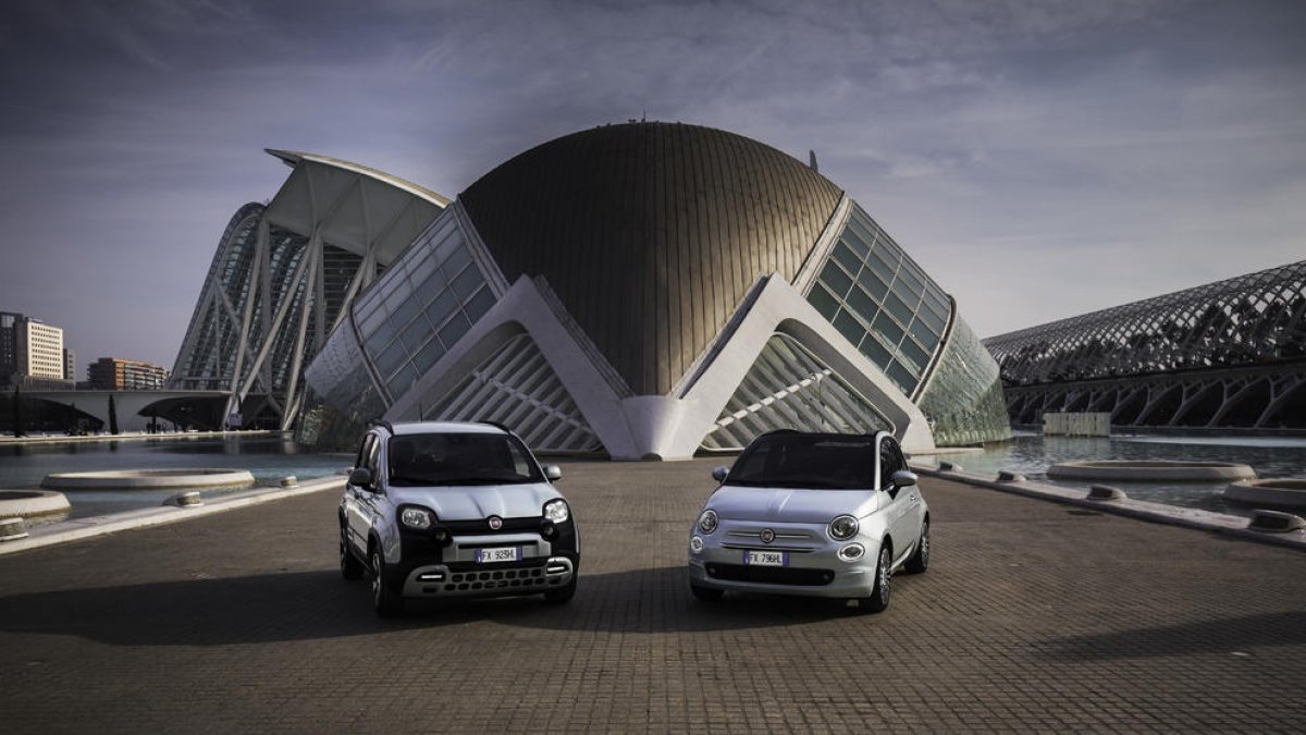 Els Fiat 500 i Fiat Panda, els primers models del grup FCA amb tecnologia híbrida