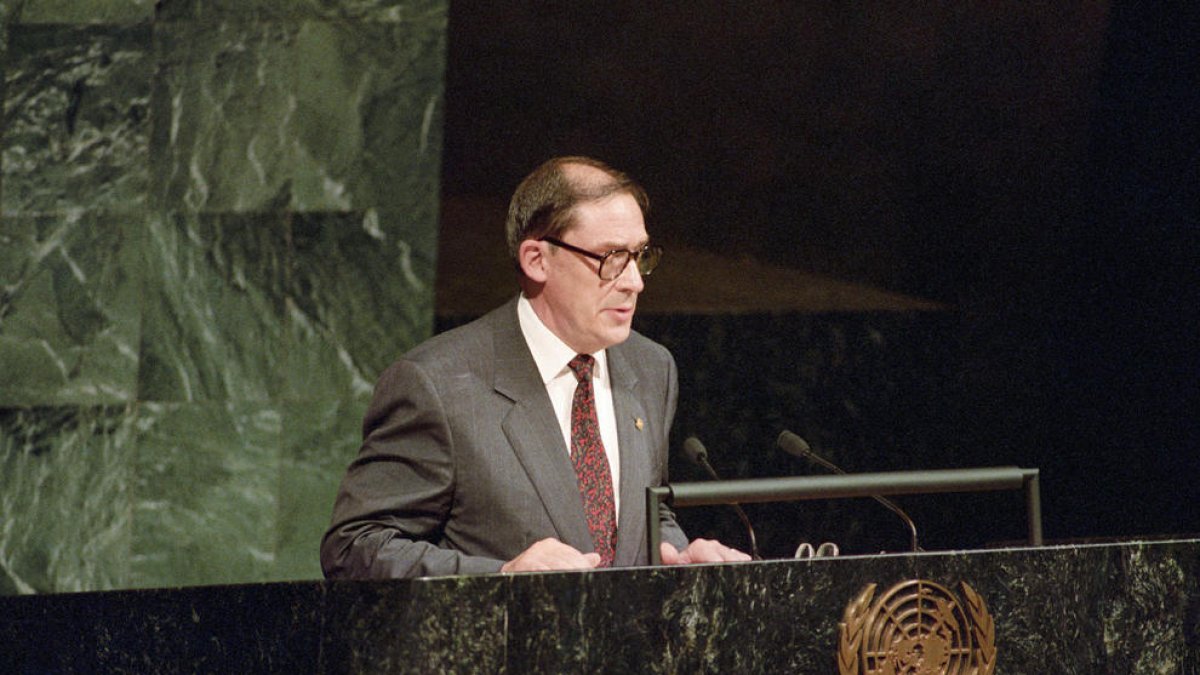 El Cap de Govern durante el discurso en la ONU, el primero en catalán en Naciones Unidas en 1993.