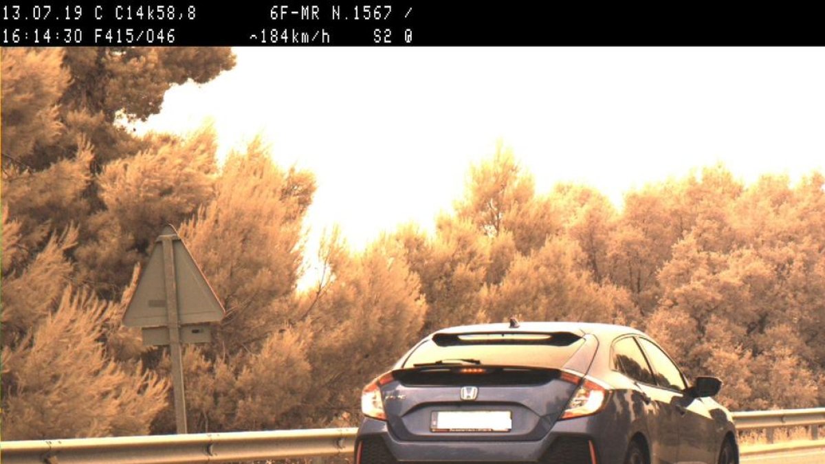 Pillan un conductor que iba a 184 kilómetros por hora por la C-14 al Urgell