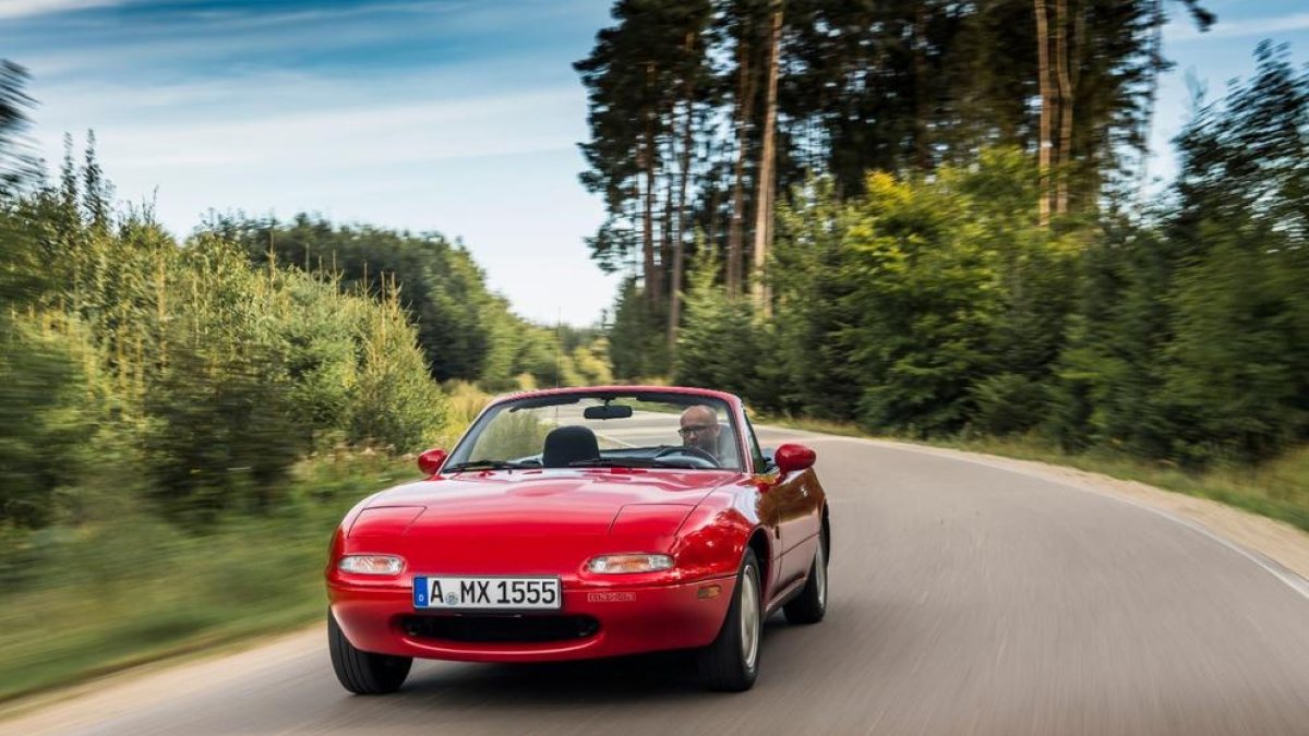 Mazda amplia les peces per restaurar els MX-5