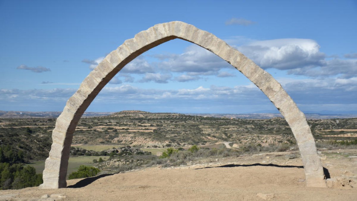 El Arc d’Adar, una vez finalizada su reconstrucción.