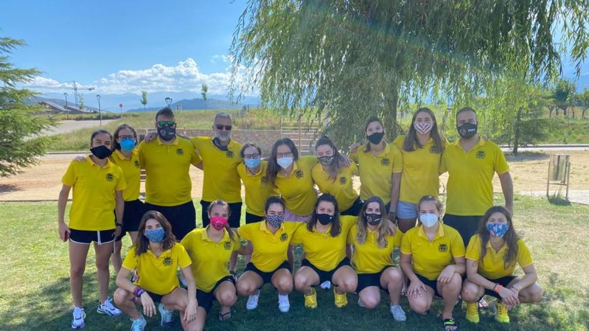 L’expedició del Vila-sana, que ahir es va acomiadar de l’estada a Bellver de Cerdanya.