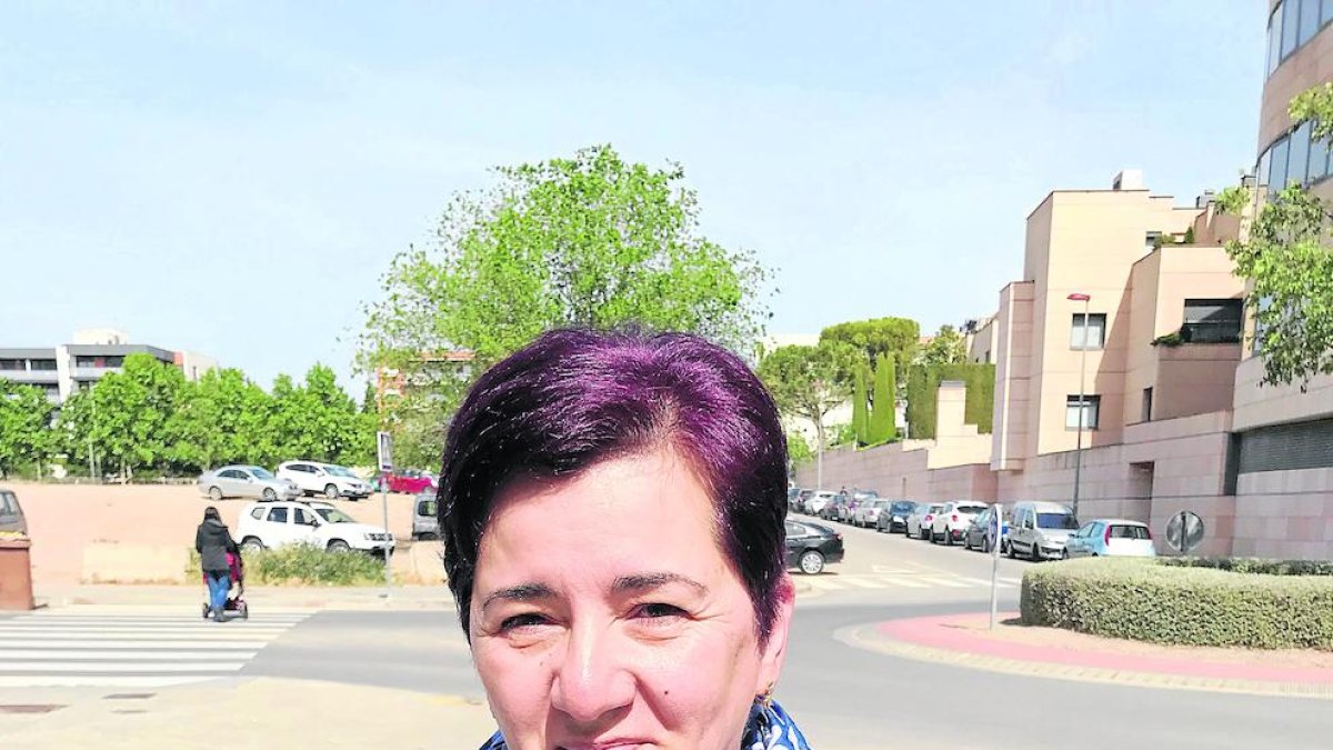 Vista aèria del pàrquing provisional a Alcalde Pujol on es preveu el parc.