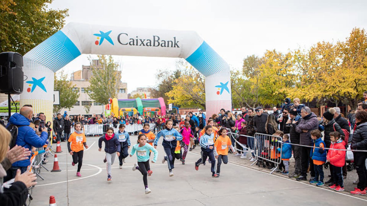 Una de las carreras infantiles disputadas ayer dentro del fin de semana de la Rodi Mitja Marató.