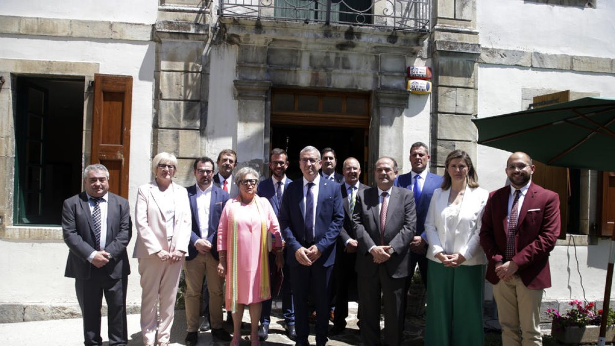 El nou Conselh Generau després del ple d’investidura celebrat ahir al migdia.