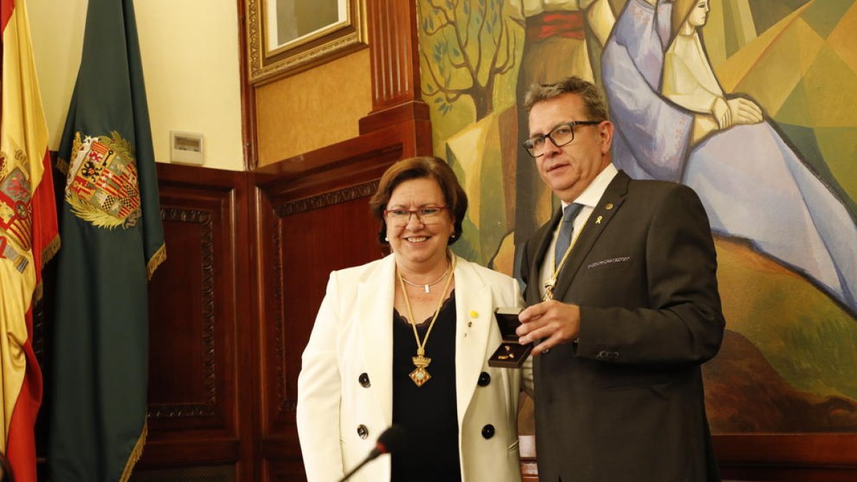 Perelló amb el president de la Diputació, Joan Talarn (ERC).