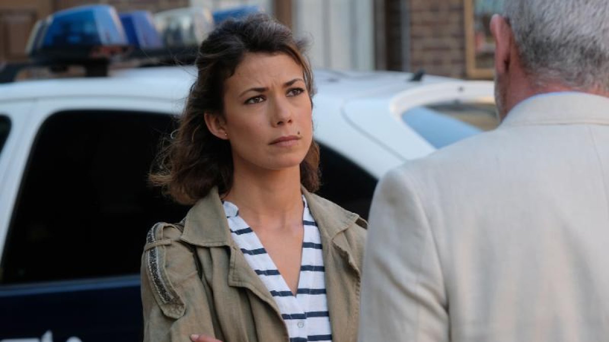 Alicia vuelve a 'Servir y proteger'