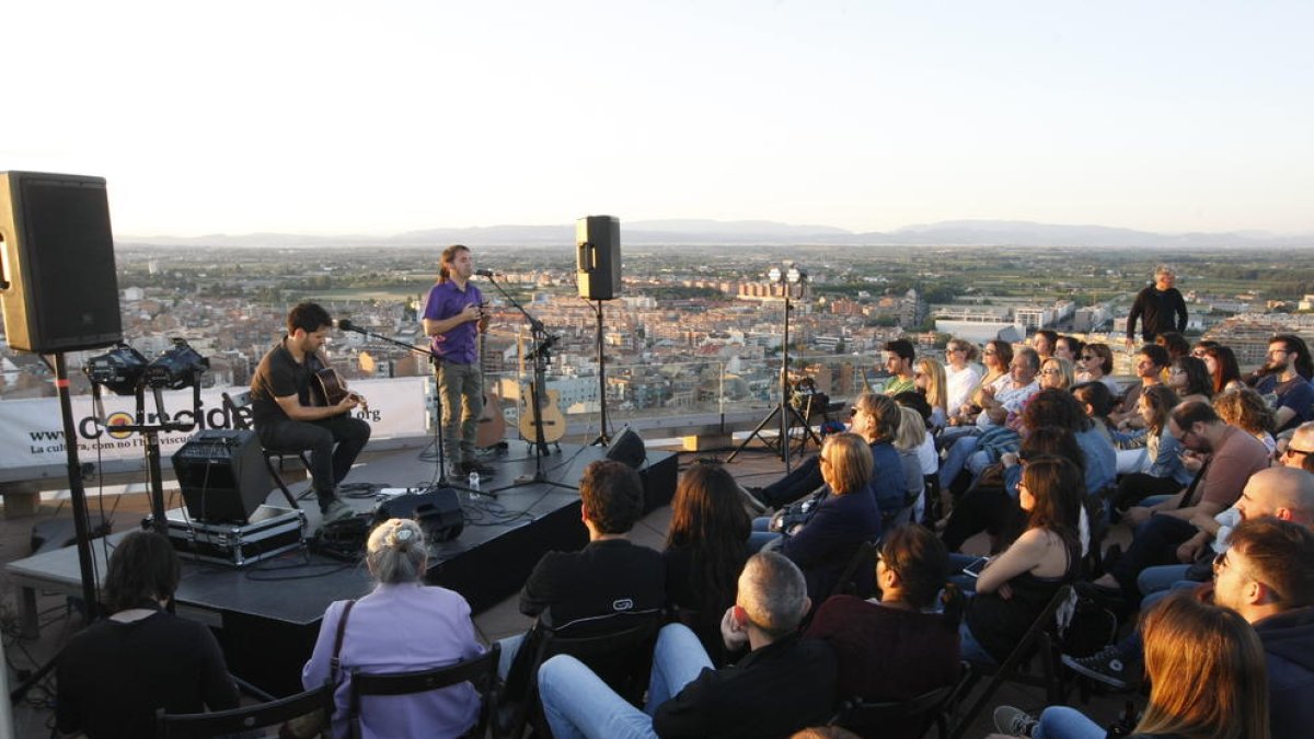 Cesk Freixas, el 12 de juny a la terrassa del Castell del Rei de Lleida.