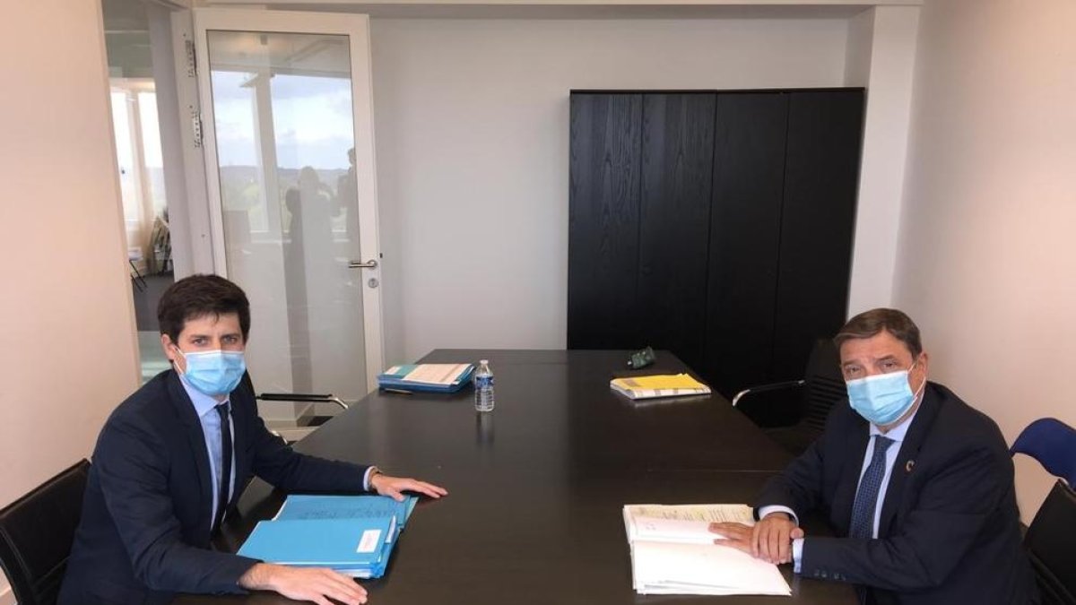 Planas, ahir, en una reunió de treball a Brussel·les amb el seu homòleg gal, Julien Denormandie.