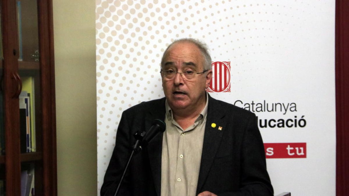 El conseller d’Educació, ahir a la conferència.