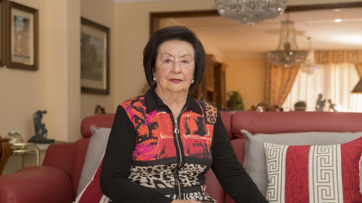 Rosa Baró ha dedicat tota la seua vida professional a l’assistència en parts com a llevadora a Tremp durant 46 anys.