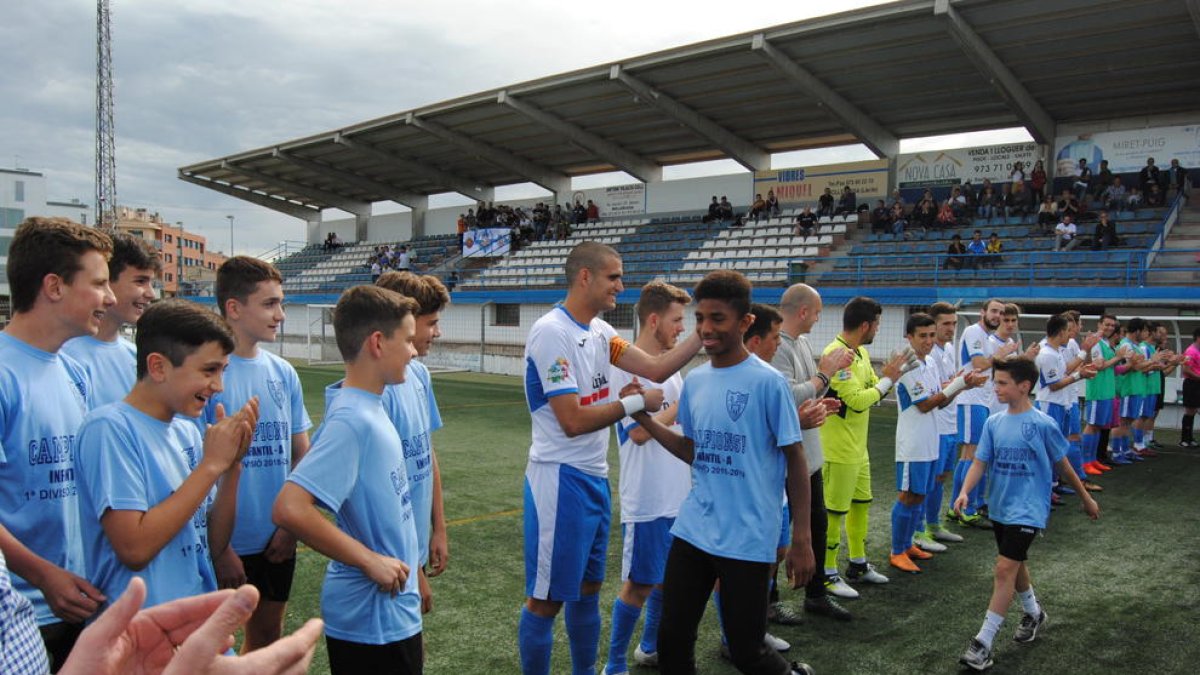 El camp acull diferents competicions del CFJ Mollerussa.