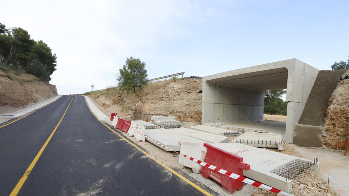 Imagen del nuevo paso subterráneo para acceder a la escuela Alba.