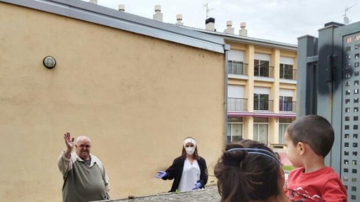 Una visita a distància a la residència del Pont de Suert.