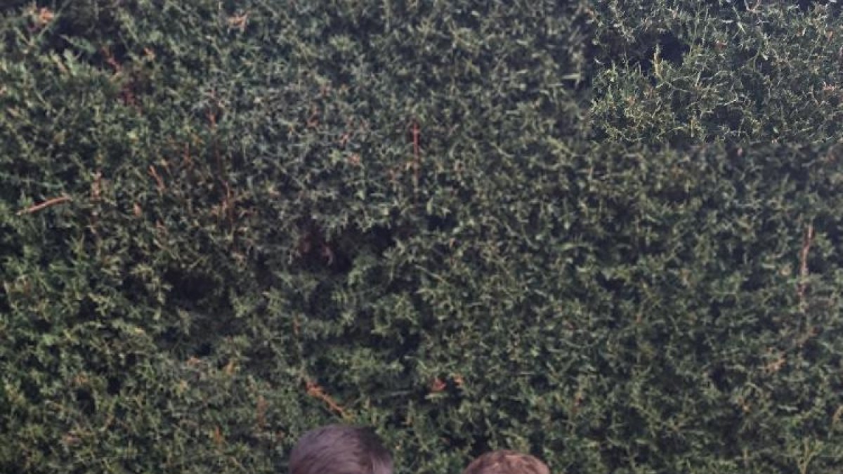 David Gálvez, esquerra, i Víctor Palomar. A la dreta, el jugador del CT Mollerussa.