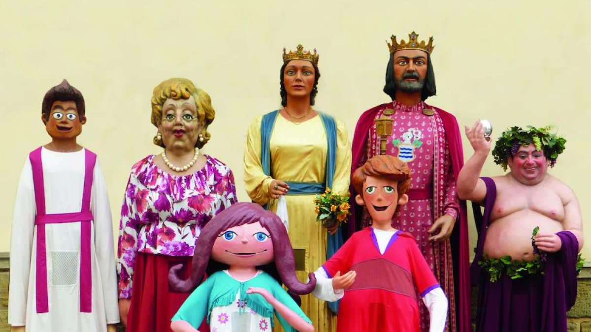 Imagen de los siete ‘gegants’ de la Colla Gegantera de Guissona.