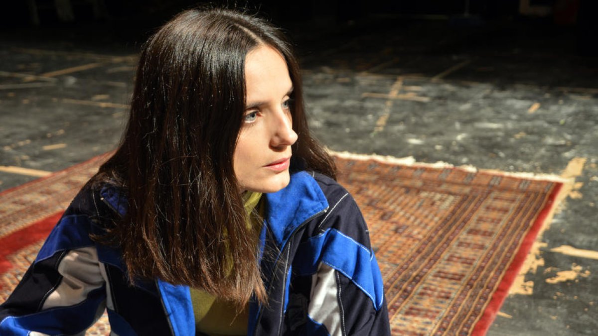 La actriz leridana Núria Florensa, ayer durante un ensayo del monólogo teatral ‘Tonta’.