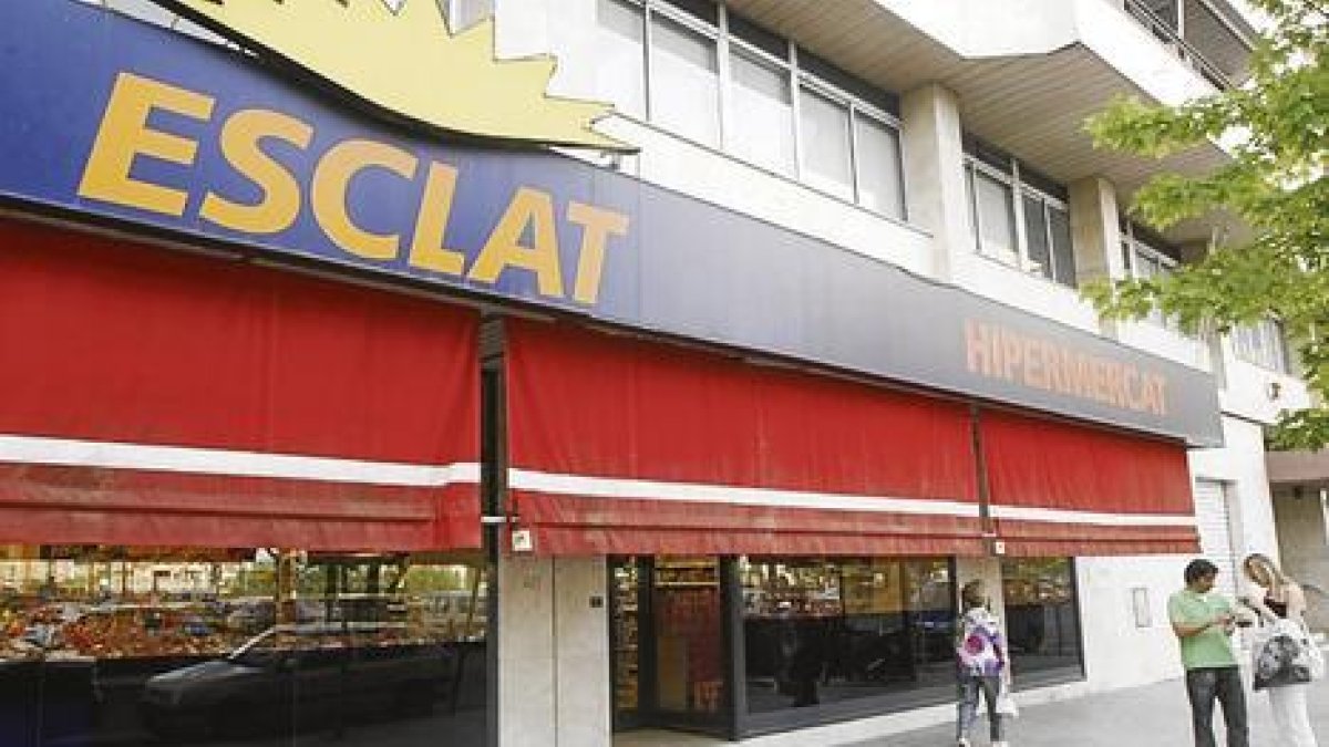 Un dels establiments Esclat (propietat del grup Bon Preu) a Lleida