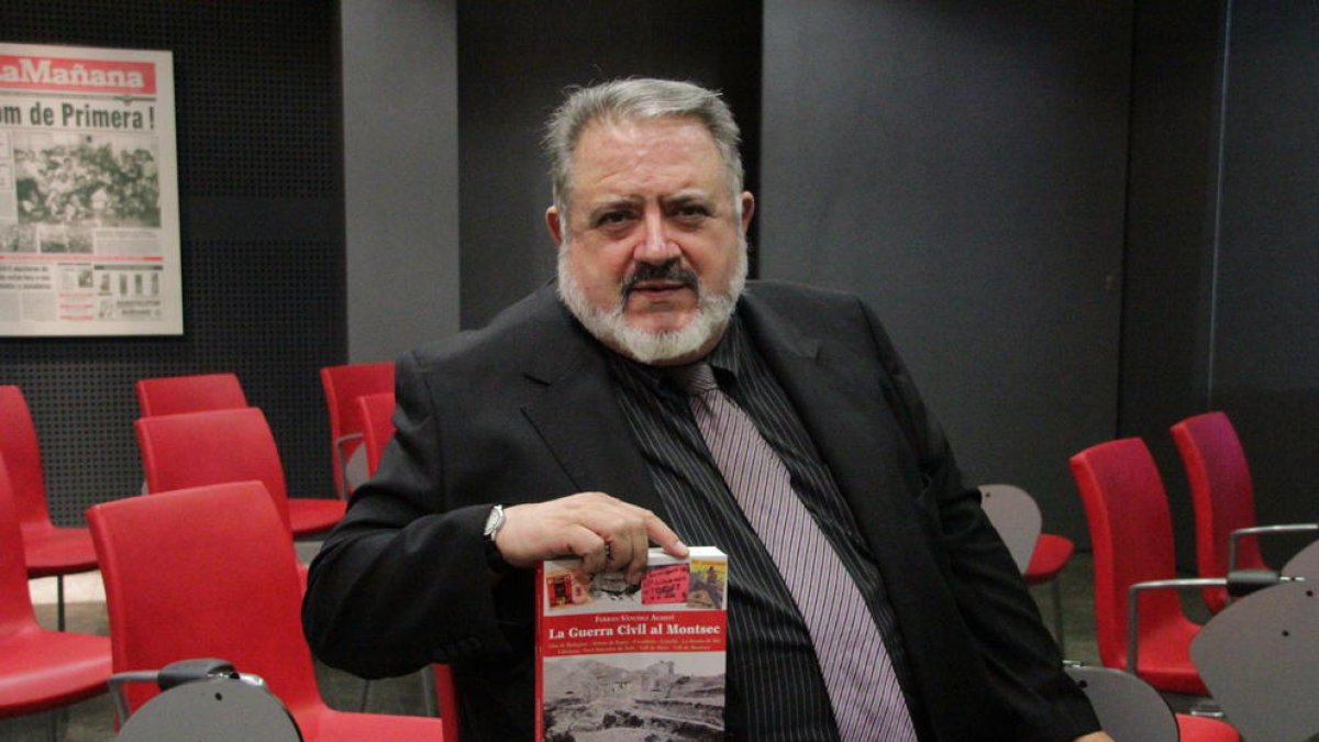 El 2015 va presentar a Lleida el llibre ‘La Guerra Civil al Montsec’.