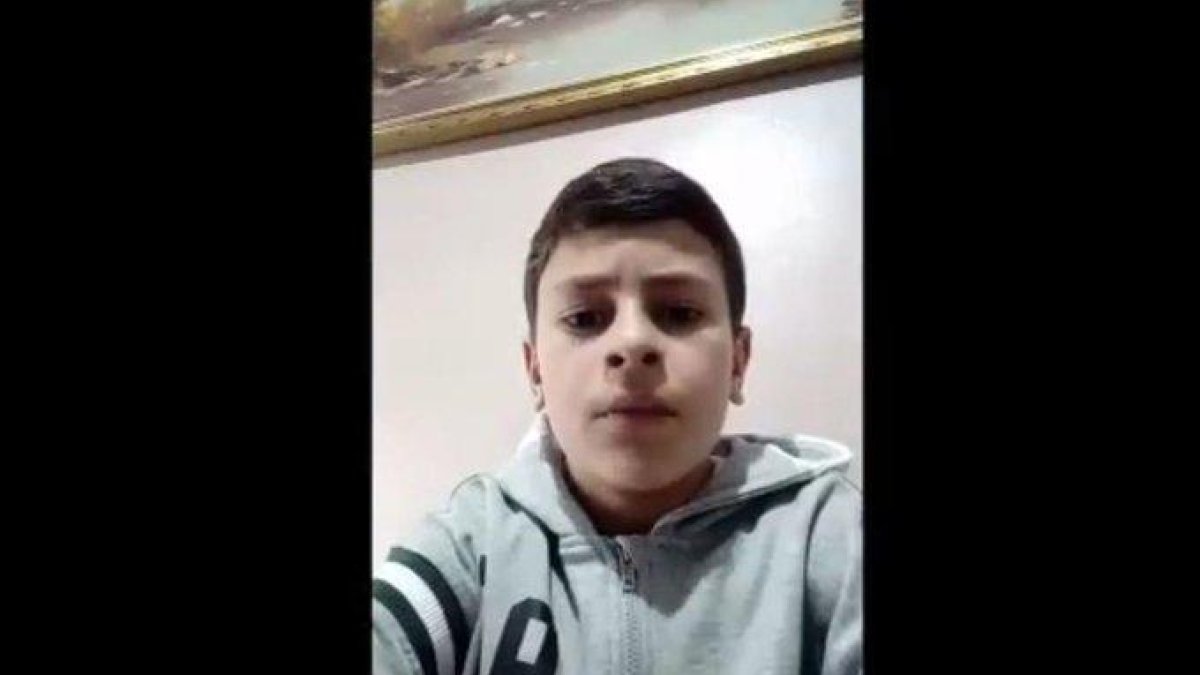 Un dels jugadors de l’infantil A del Bordeta que intervenen al vídeo i, a la dreta, la capitana del Cadí la Seu, Georgina Bahí.