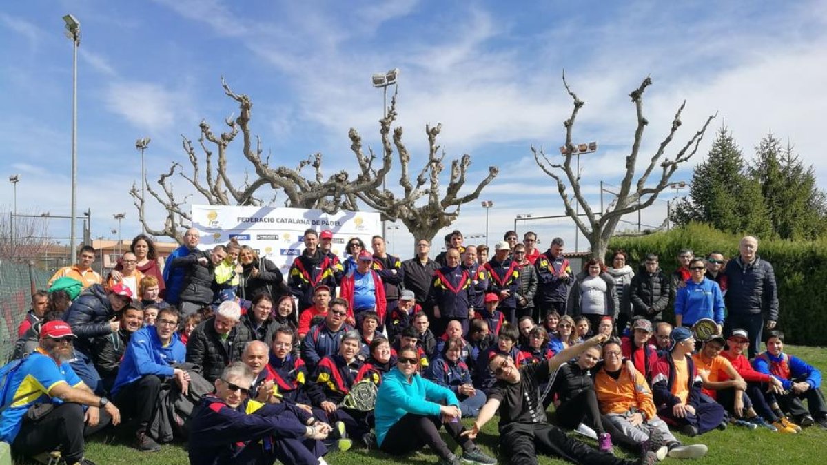 Un centenar de usuarios participaron en el encuentro.