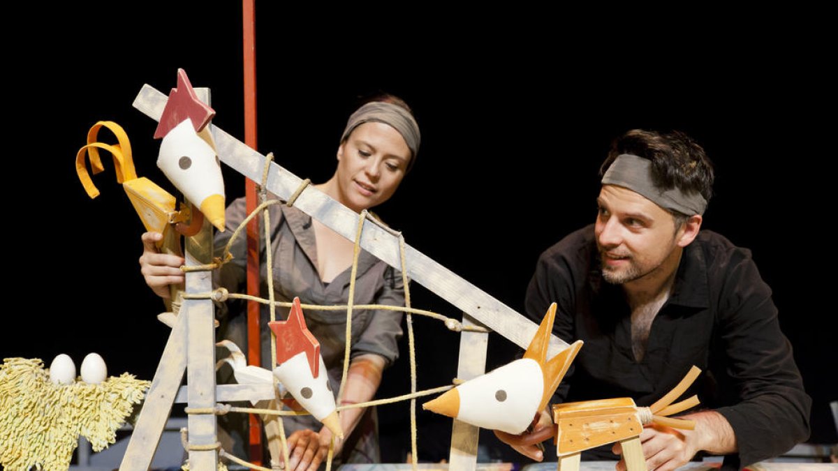 La compañía representa hoy la obra ‘Kissu’ en Artesa de Segre.